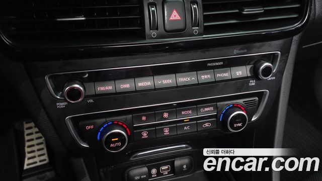 Kia K5 2016 — photo 16