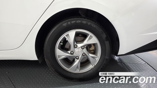 Hyundai AVANTE 2021 — photo 7