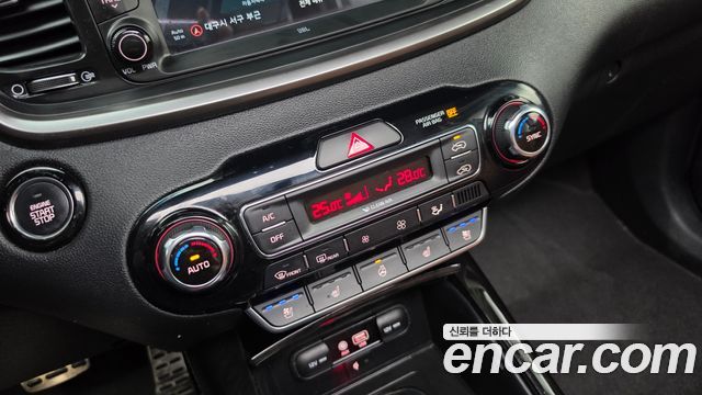 Kia Sorento 2018 — photo 12