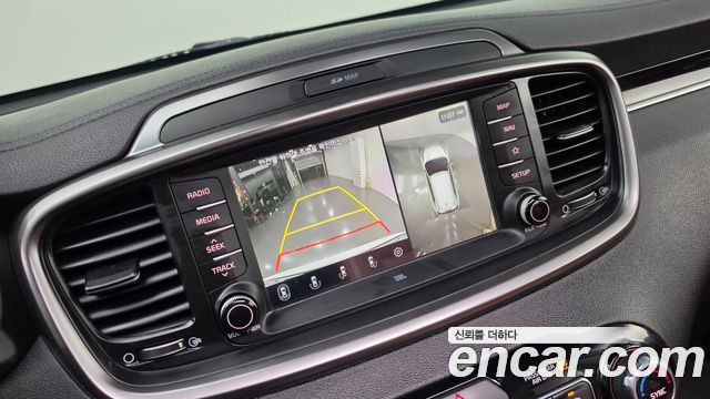 Kia Sorento 2018 — photo 14