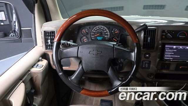 Chevrolet Express Van 2007 — photo 13