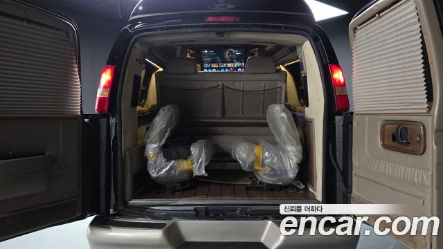 Chevrolet Express Van 2007 — photo 20