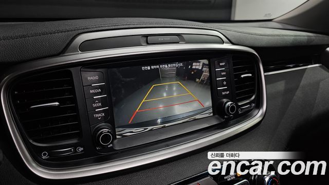 Kia Sorento 2018 — photo 14