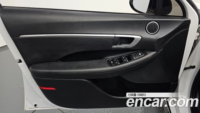 Hyundai Sonata 2022 — photo 14