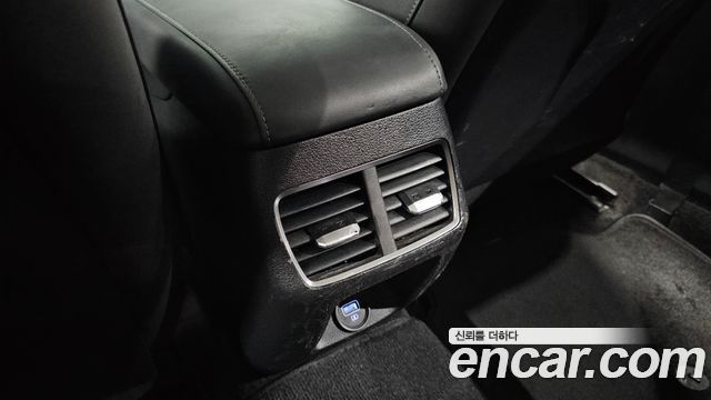 Hyundai Sonata 2022 — photo 30