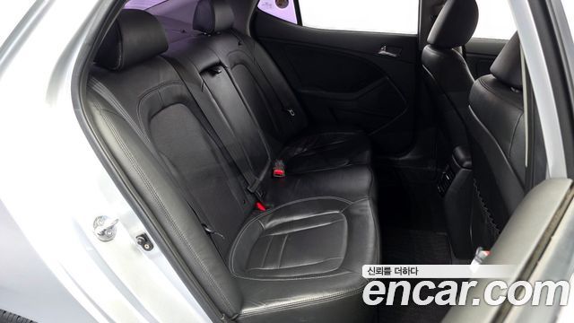 Kia K5 2013 — photo 12