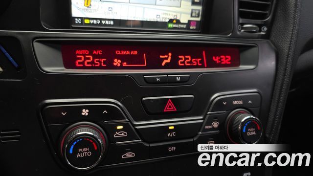 Kia K5 2013 — photo 17