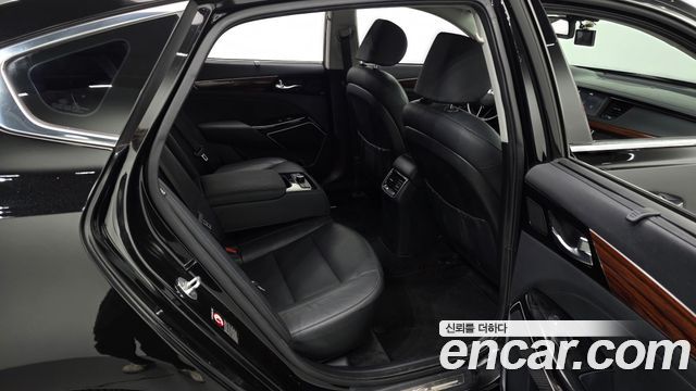 Kia K7 2017 — photo 18