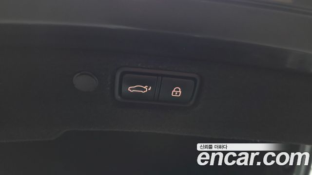 Kia K7 2017 — photo 26