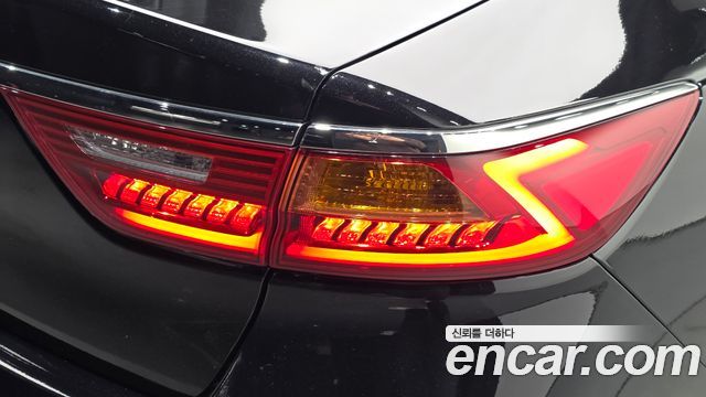 Kia K7 2017 — photo 9
