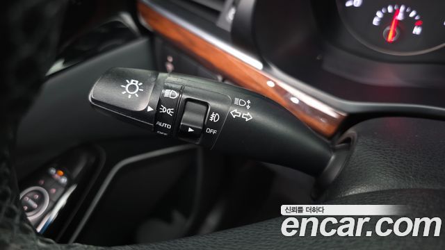 Kia K7 2017 — photo 30