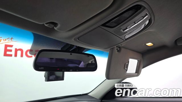 Kia K7 2017 — photo 32