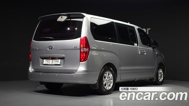Hyundai Starex 2014 — photo 2