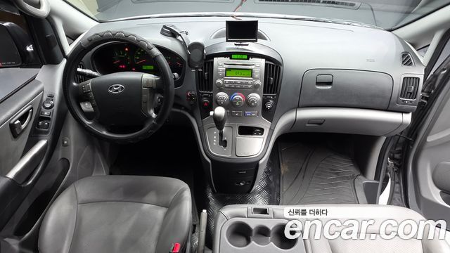 Hyundai Starex 2014 — photo 10