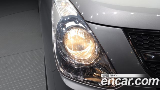 Hyundai Starex 2014 — photo 8
