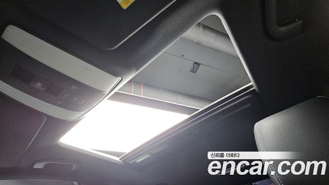 Mercedes-Benz E-Class 2016 — photo 16