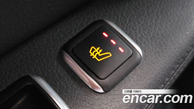 Mercedes-Benz E-Class 2016 — photo 19