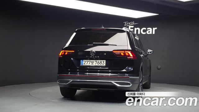 Volkswagen Tiguan 2021 — photo 4