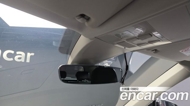 Volkswagen Tiguan 2021 — photo 25