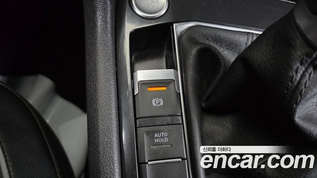 Volkswagen Tiguan 2021 — photo 31