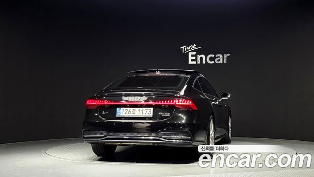 Audi A7 2021 — photo 4