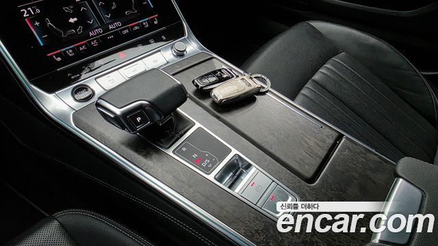 Audi A7 2021 — photo 9