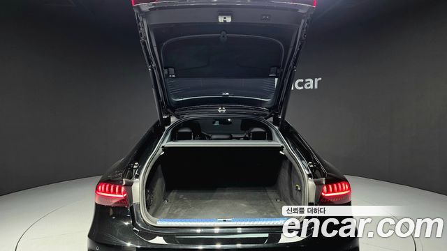 Audi A7 2021 — photo 19