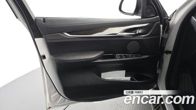 BMW X6 2019 — photo 14