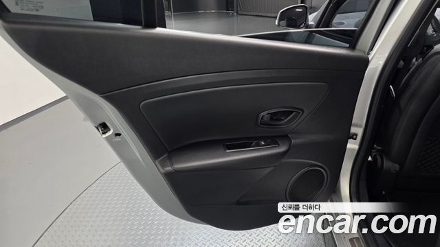 Renault Korea SM3 2018 — photo 15