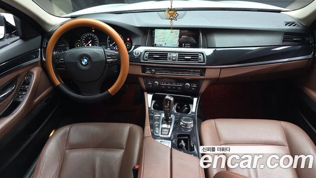 BMW 5-Series 2016 — photo 7