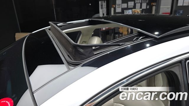 Hyundai Grandeur 2023 — photo 25
