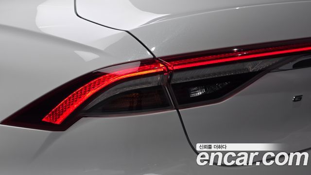 Hyundai Grandeur 2023 — photo 9