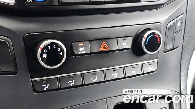 Hyundai Starex 2018 — photo 16