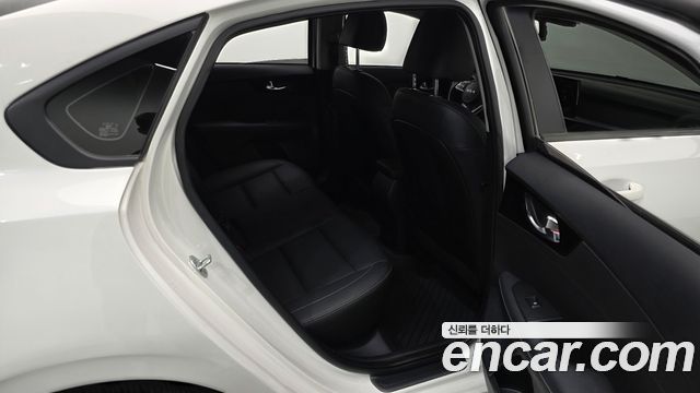 Kia K3 2024 — photo 18
