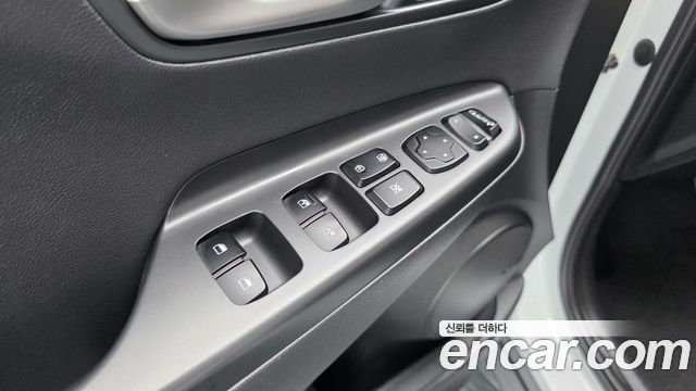 Hyundai Kona 2018 — photo 27
