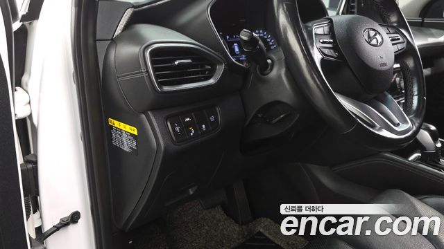 Hyundai Santafe 2020 — photo 19