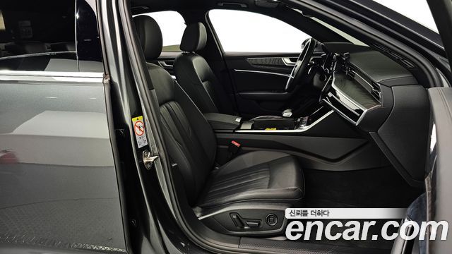 Audi A6 2023 — photo 17