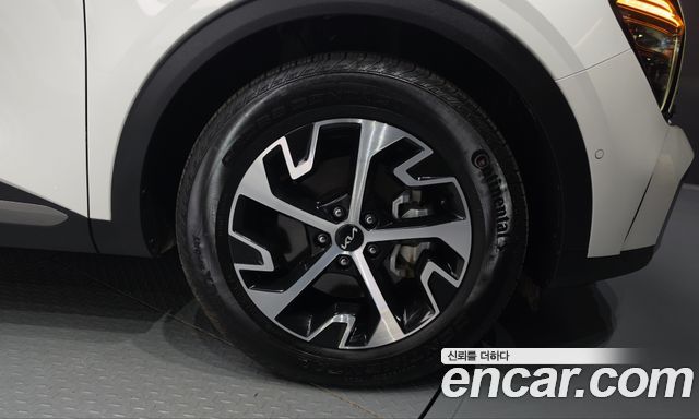 Kia Sportage 2023 — photo 5