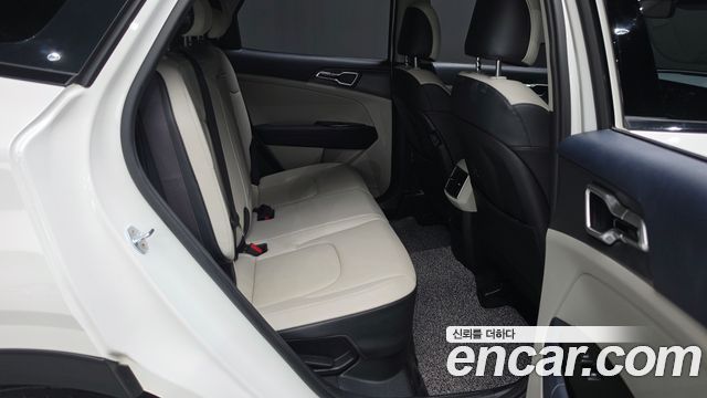 Kia Sportage 2023 — photo 17
