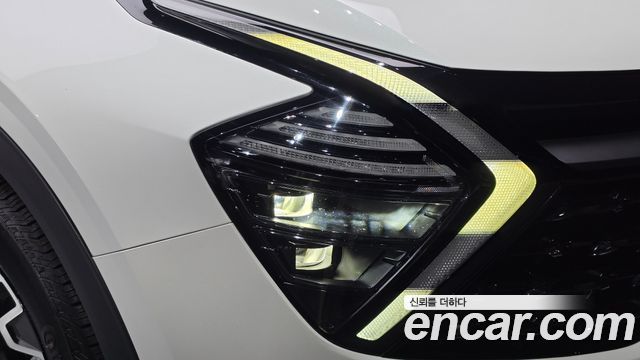Kia Sportage 2023 — photo 8