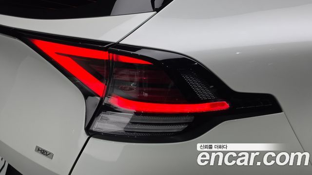 Kia Sportage 2023 — photo 9