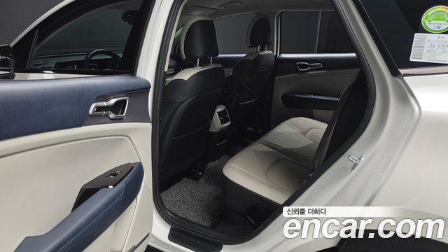 Kia Sportage 2023 — photo 16