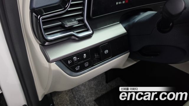 Kia Sportage 2023 — photo 29