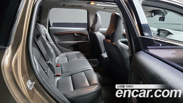 Volvo XC70 2014 — photo 11