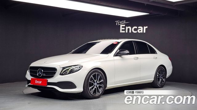 Mercedes-Benz E-Class 2017 — photo 1