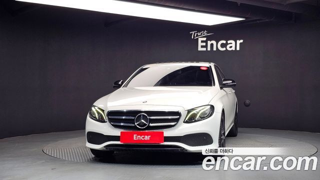 Mercedes-Benz E-Class 2017 — photo 3
