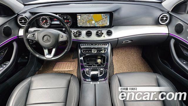 Mercedes-Benz E-Class 2017 — photo 7