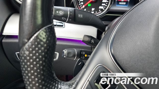 Mercedes-Benz E-Class 2017 — photo 18