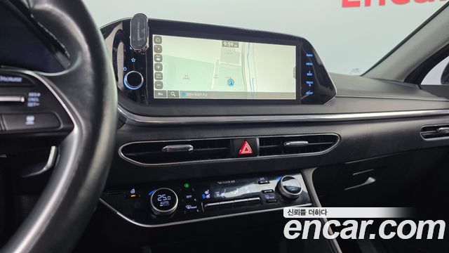 Hyundai Sonata 2022 — photo 18