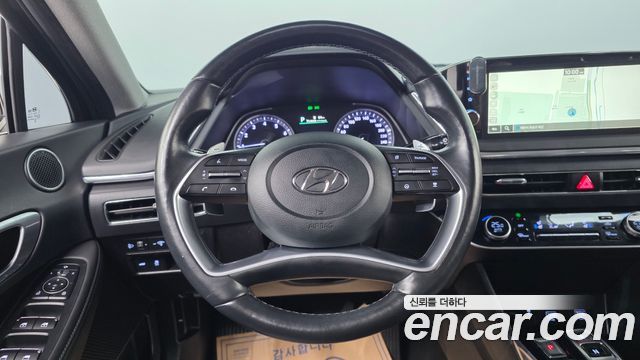 Hyundai Sonata 2022 — photo 19